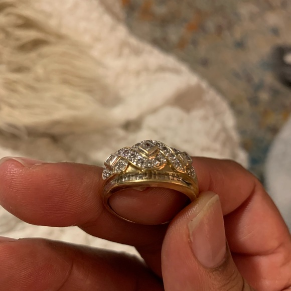 Big Beautiful 14k Diamond & Baguette Dome Ring - Picture 6 of 6